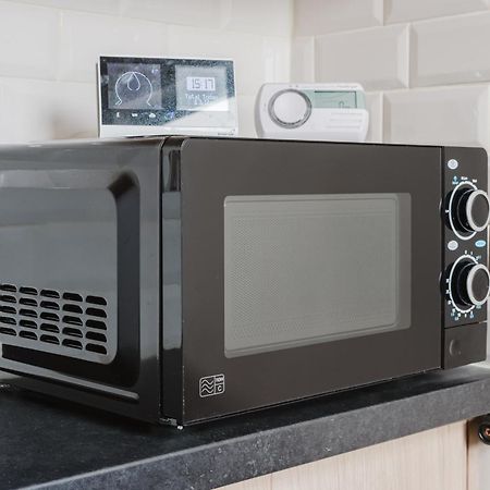 Modern Cosy Corner Flat 3 Bed And Loft Sleep 7 People Leilighet London Eksteriør bilde