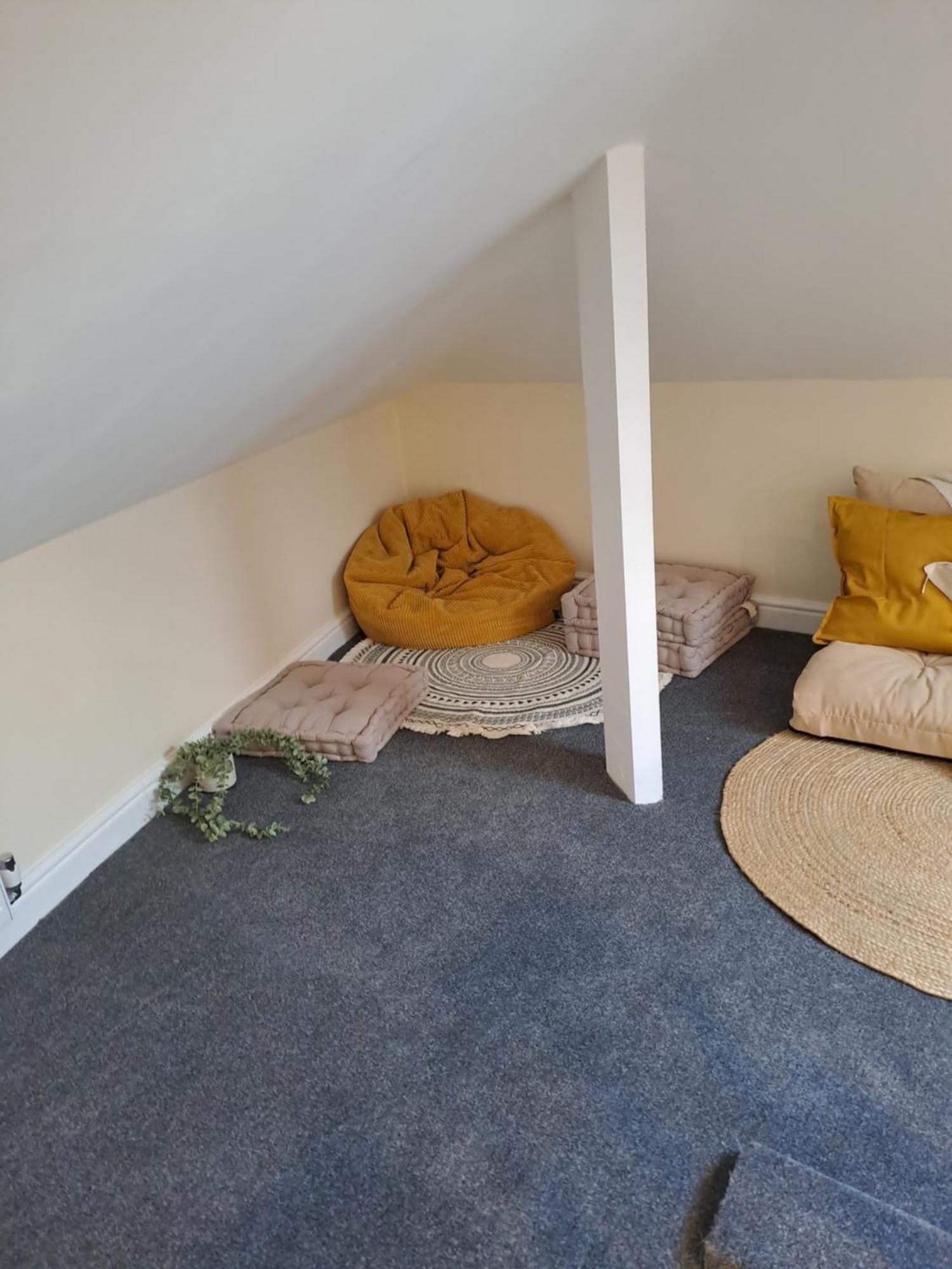 Modern Cosy Corner Flat 3 Bed And Loft Sleep 7 People Leilighet London Eksteriør bilde